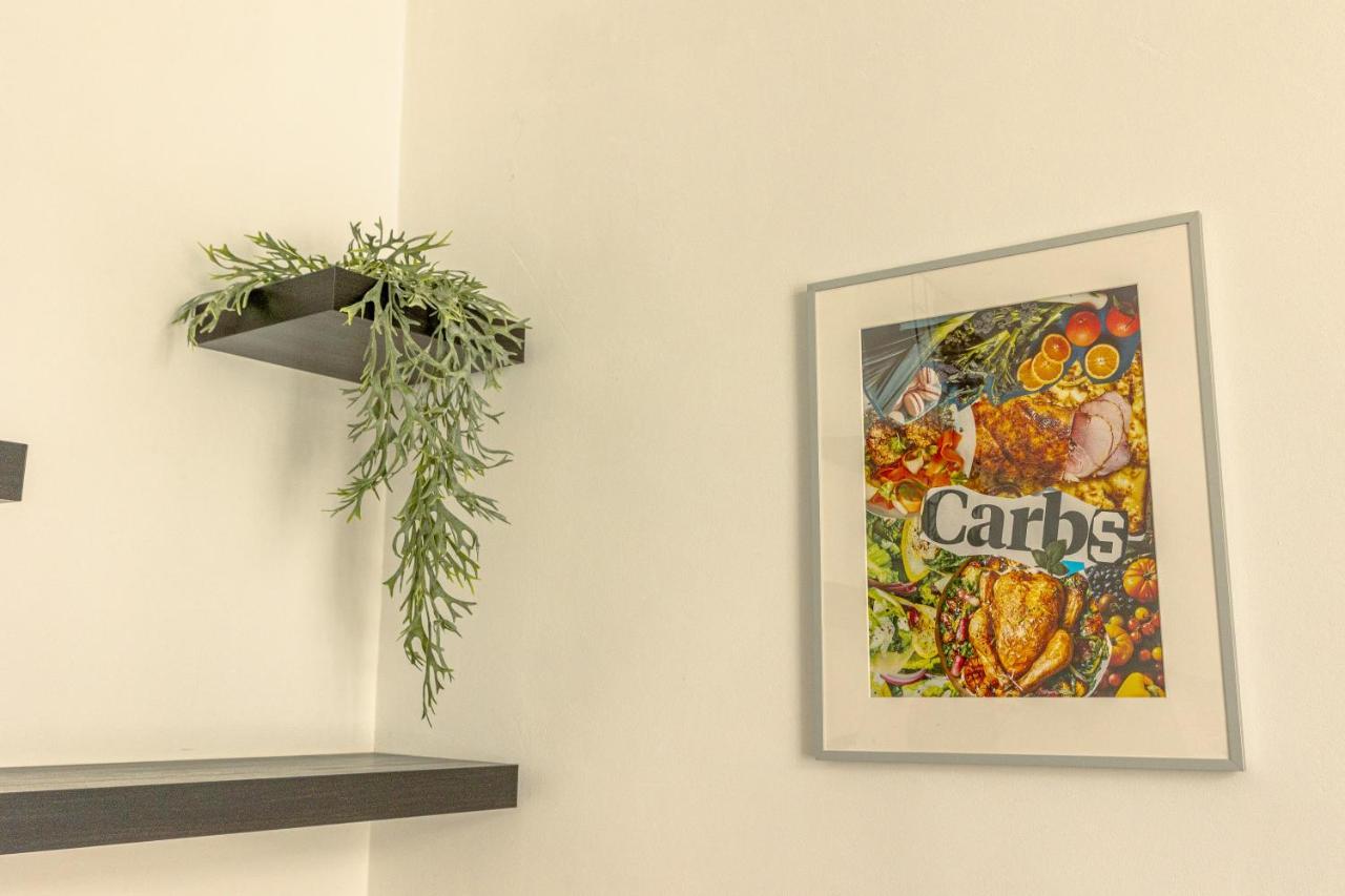 First Hostel Bucur 21 Букурещ Екстериор снимка